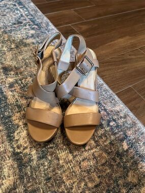 Jessica Simpson Neutral Taupe Strappy Block Heel Sandals